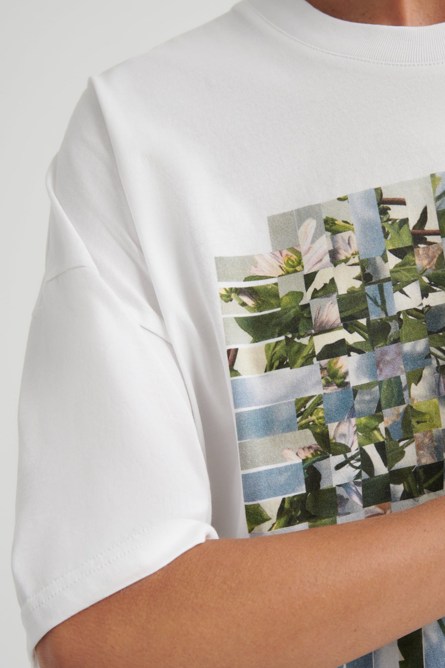 Botanic Tee