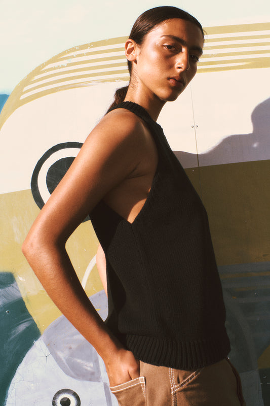 Ebony Singlet