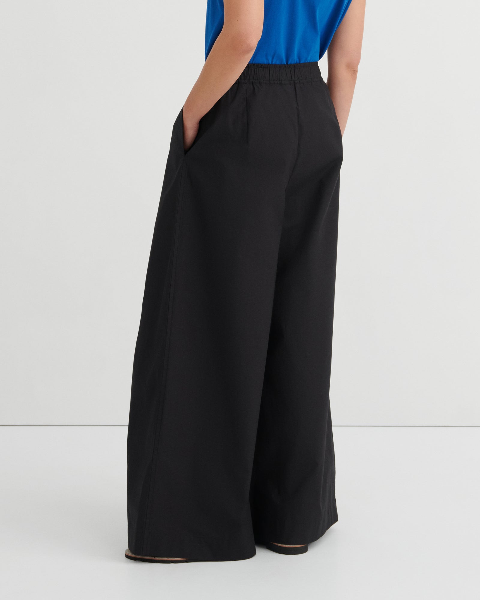 Surround Pant