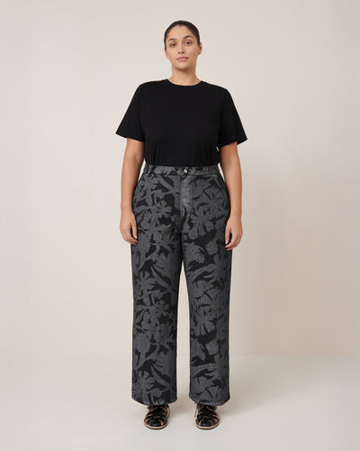 Model wearing size XXL