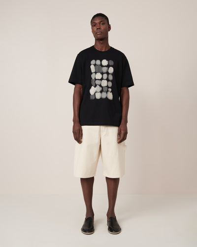 Model wearing size M