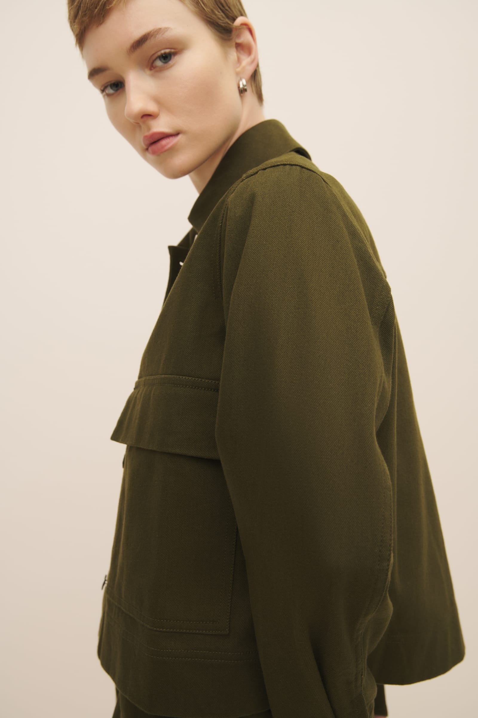 Kowtow overcoat shop